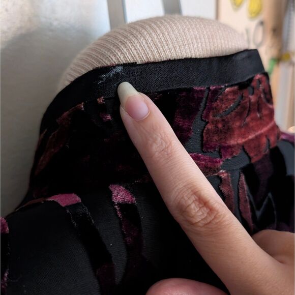 Vintage Velvet Asian Style Maxi Dress Women's 12 Petite Black Purple Floral - Picture 7 of 7